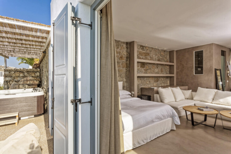 Ambassador hotel accommodations