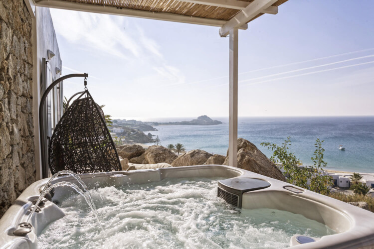 jacuzzi hot tub Ambassador hotel