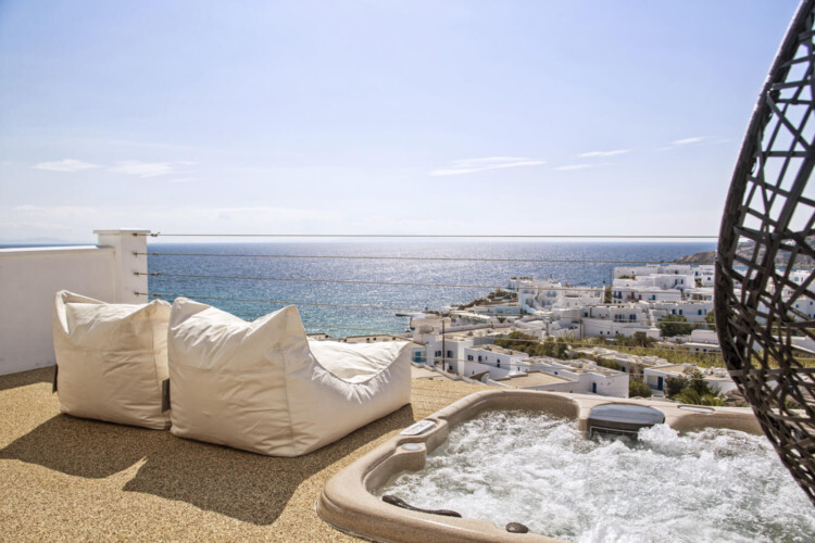 Ambassador jacuzzi balcony